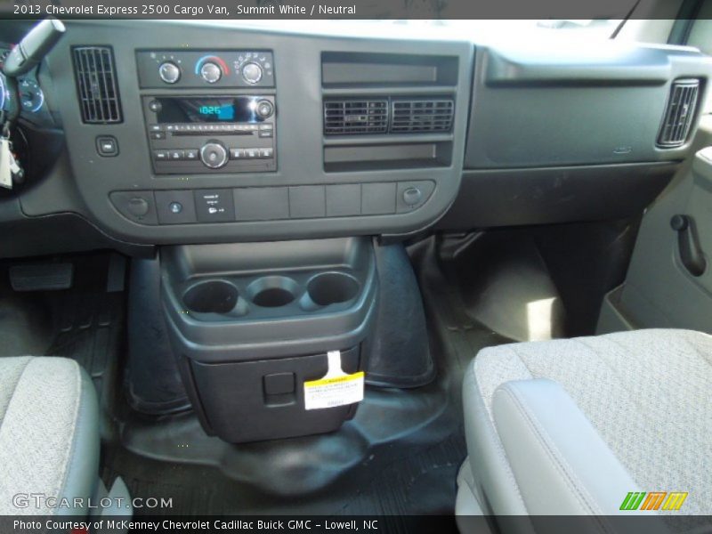 Summit White / Neutral 2013 Chevrolet Express 2500 Cargo Van