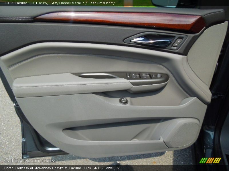 Gray Flannel Metallic / Titanium/Ebony 2012 Cadillac SRX Luxury