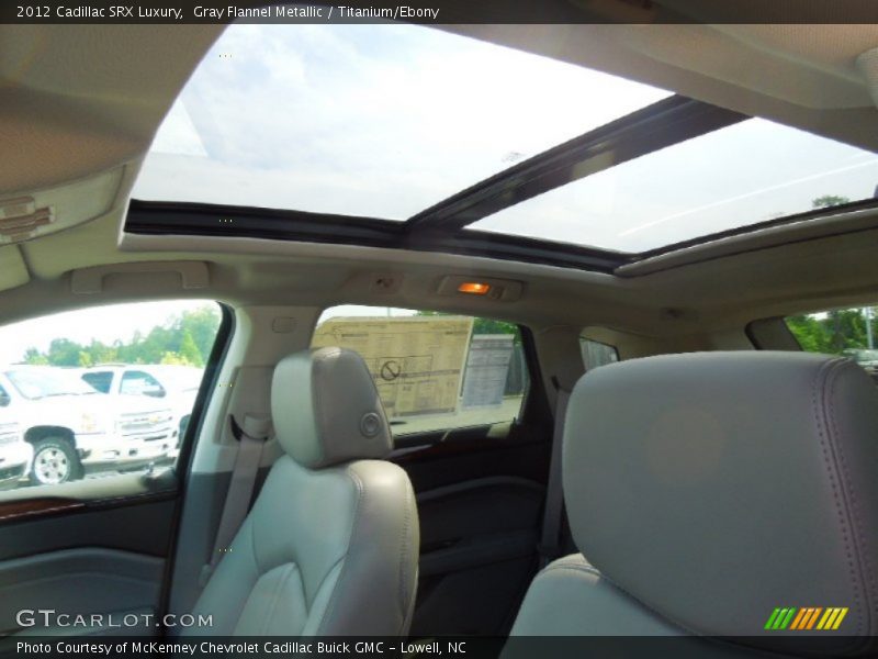 Gray Flannel Metallic / Titanium/Ebony 2012 Cadillac SRX Luxury