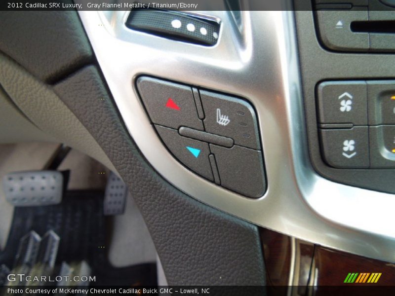 Gray Flannel Metallic / Titanium/Ebony 2012 Cadillac SRX Luxury