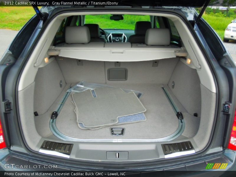 Gray Flannel Metallic / Titanium/Ebony 2012 Cadillac SRX Luxury