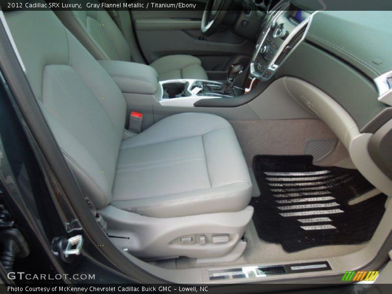 Gray Flannel Metallic / Titanium/Ebony 2012 Cadillac SRX Luxury