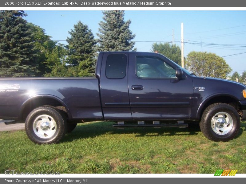 Deep Wedgewood Blue Metallic / Medium Graphite 2000 Ford F150 XLT Extended Cab 4x4