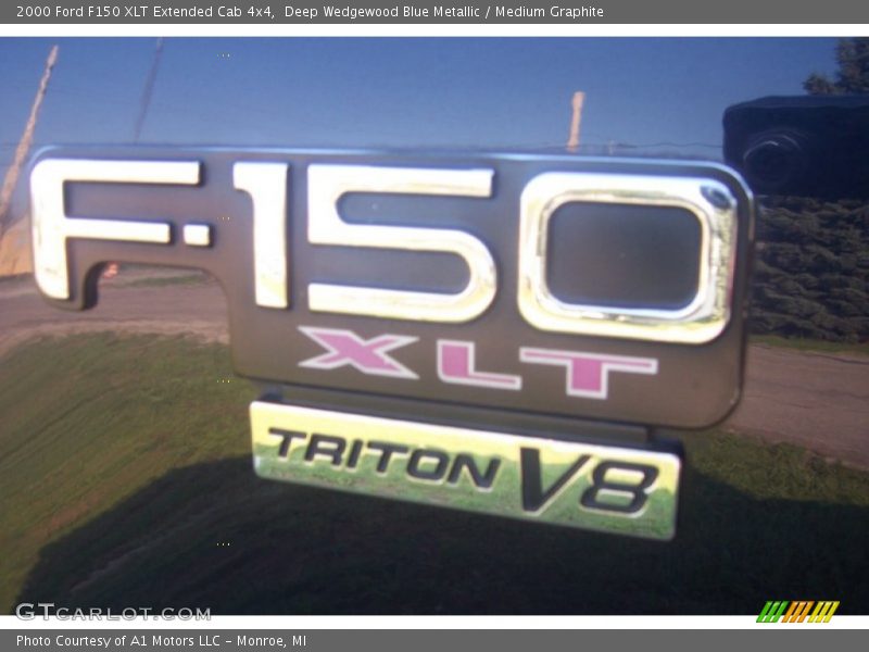 Deep Wedgewood Blue Metallic / Medium Graphite 2000 Ford F150 XLT Extended Cab 4x4