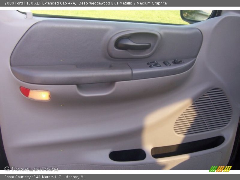 Deep Wedgewood Blue Metallic / Medium Graphite 2000 Ford F150 XLT Extended Cab 4x4