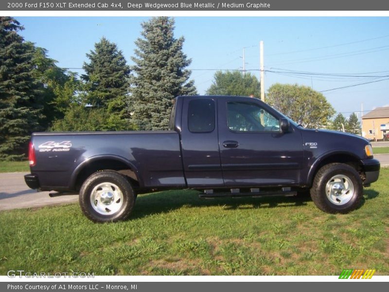 Deep Wedgewood Blue Metallic / Medium Graphite 2000 Ford F150 XLT Extended Cab 4x4