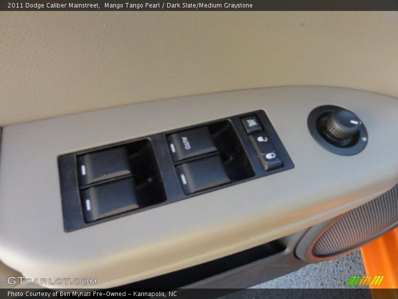 Mango Tango Pearl / Dark Slate/Medium Graystone 2011 Dodge Caliber Mainstreet