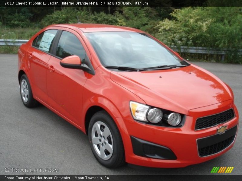 Front 3/4 View of 2013 Sonic LS Sedan