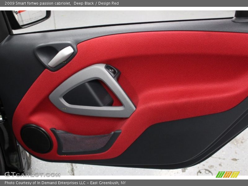 Deep Black / Design Red 2009 Smart fortwo passion cabriolet