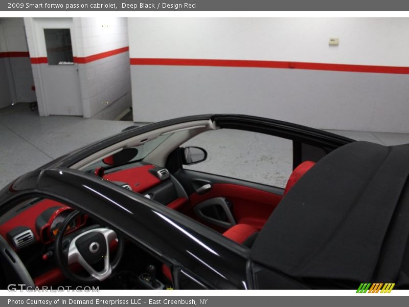 Deep Black / Design Red 2009 Smart fortwo passion cabriolet