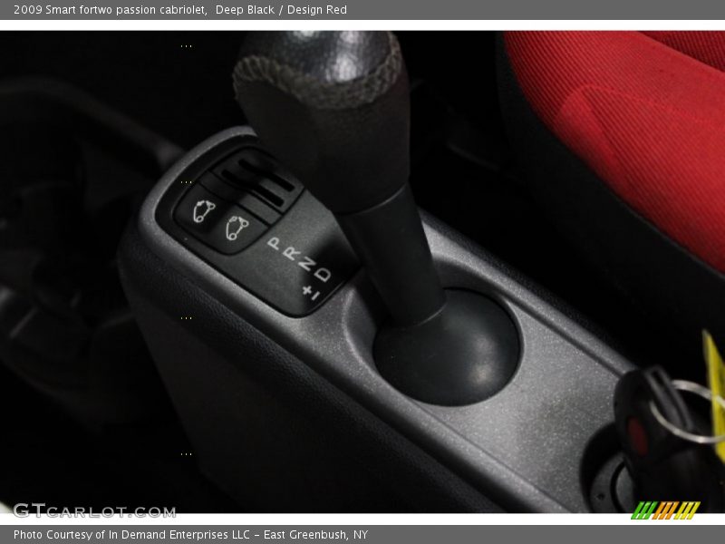 Deep Black / Design Red 2009 Smart fortwo passion cabriolet
