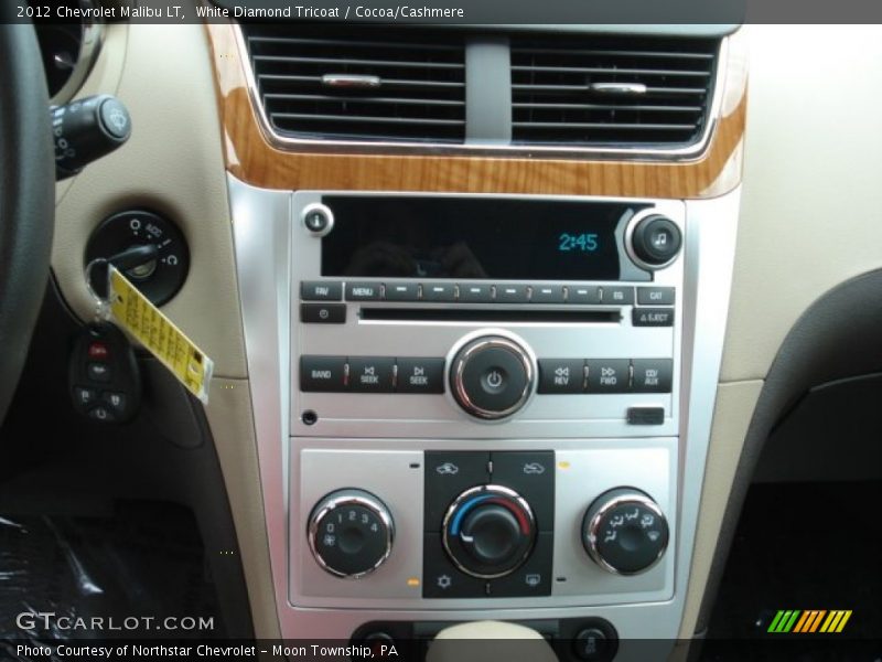 White Diamond Tricoat / Cocoa/Cashmere 2012 Chevrolet Malibu LT