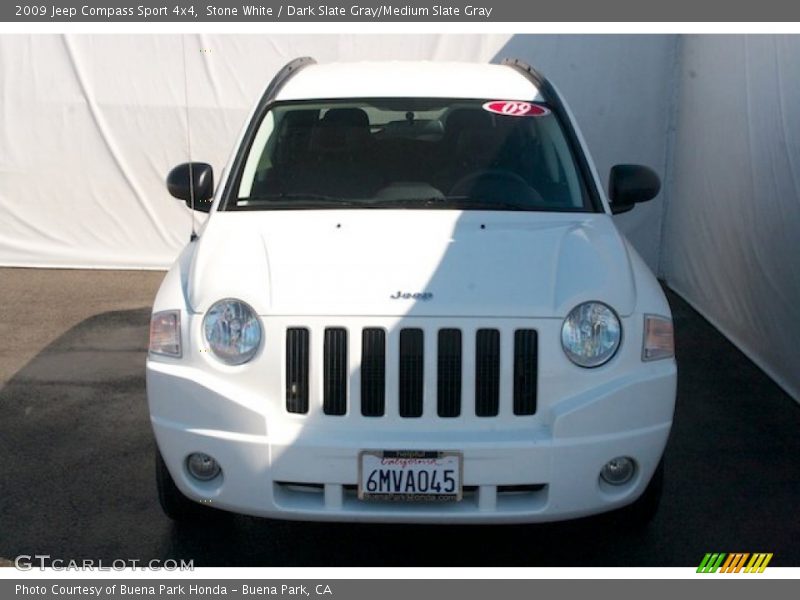 Stone White / Dark Slate Gray/Medium Slate Gray 2009 Jeep Compass Sport 4x4