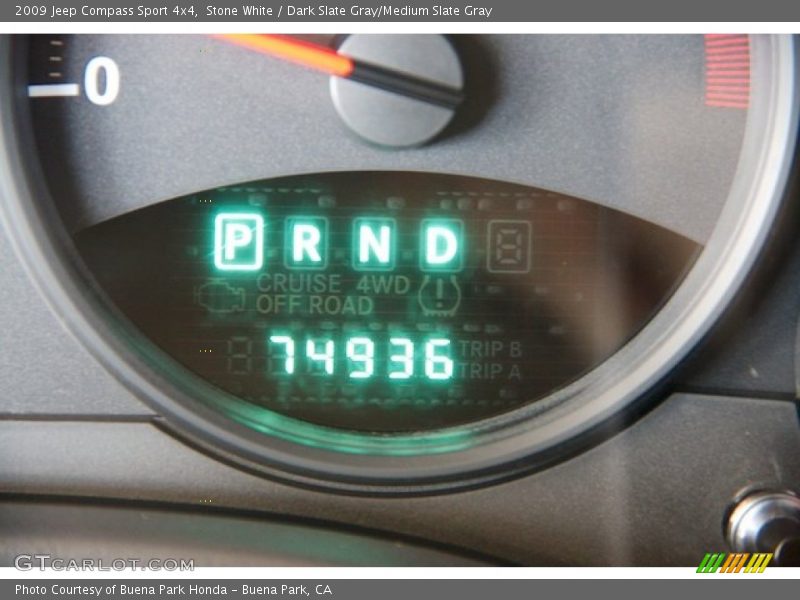 Stone White / Dark Slate Gray/Medium Slate Gray 2009 Jeep Compass Sport 4x4