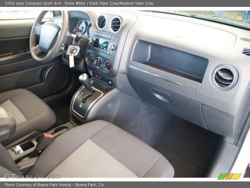 Stone White / Dark Slate Gray/Medium Slate Gray 2009 Jeep Compass Sport 4x4