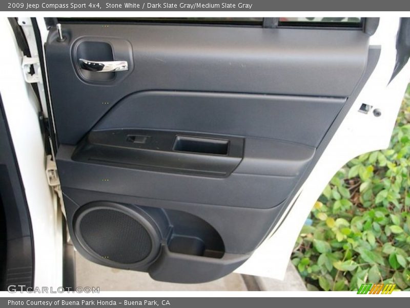 Stone White / Dark Slate Gray/Medium Slate Gray 2009 Jeep Compass Sport 4x4