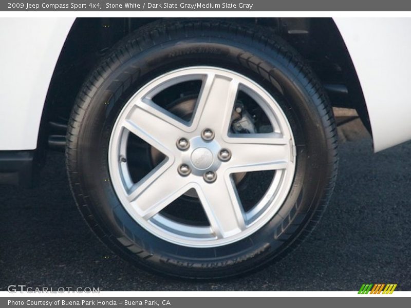 Stone White / Dark Slate Gray/Medium Slate Gray 2009 Jeep Compass Sport 4x4