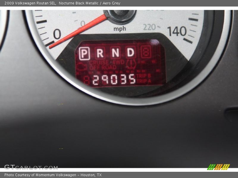 Nocturne Black Metallic / Aero Grey 2009 Volkswagen Routan SEL