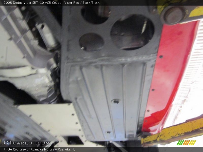 Undercarriage of 2008 Viper SRT-10 ACR Coupe
