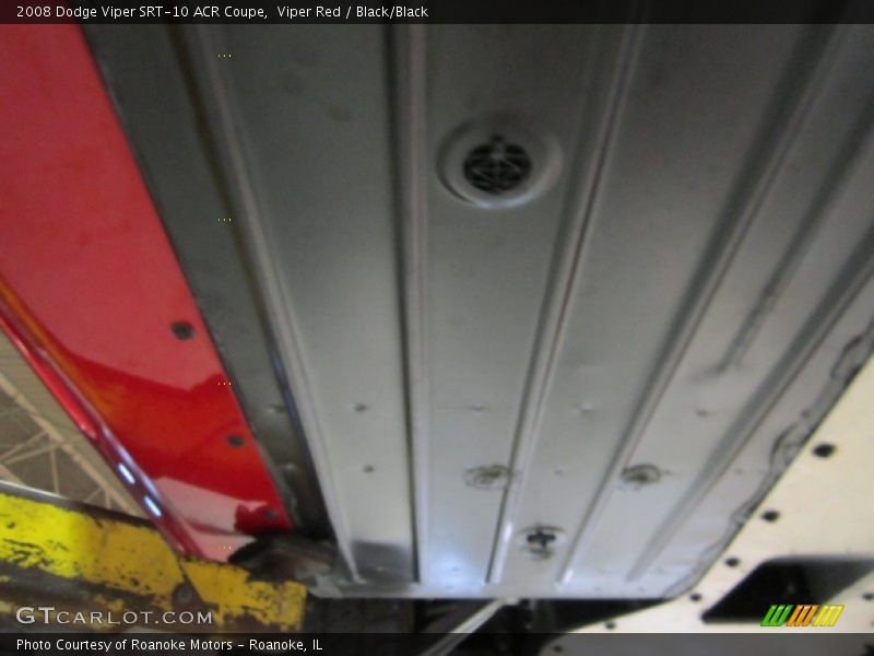 Undercarriage of 2008 Viper SRT-10 ACR Coupe