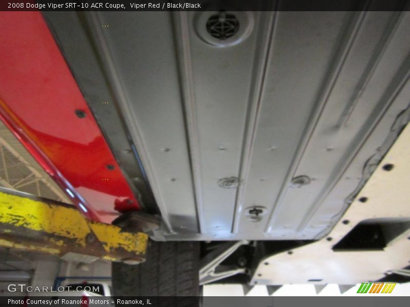 Undercarriage of 2008 Viper SRT-10 ACR Coupe