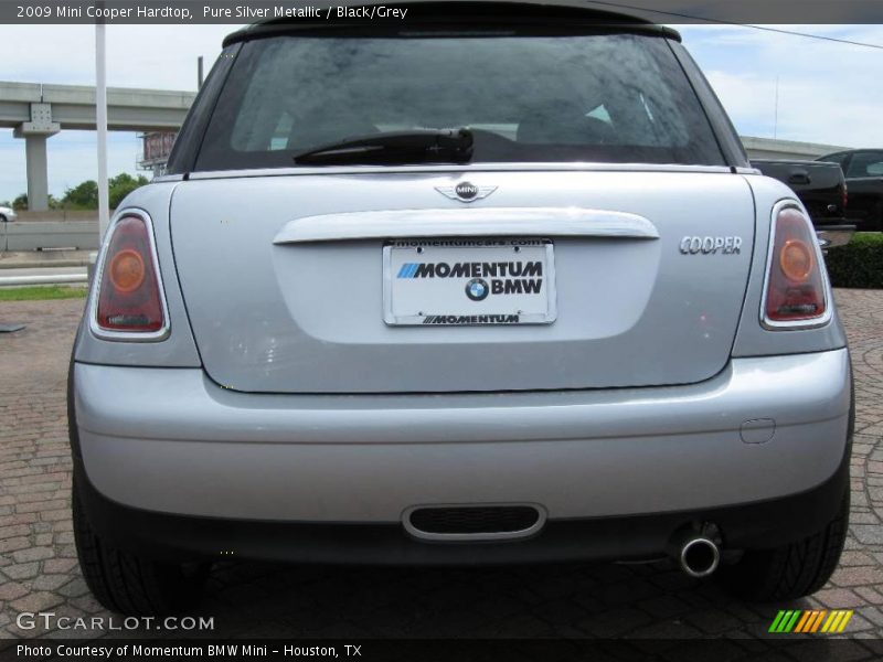 Pure Silver Metallic / Black/Grey 2009 Mini Cooper Hardtop