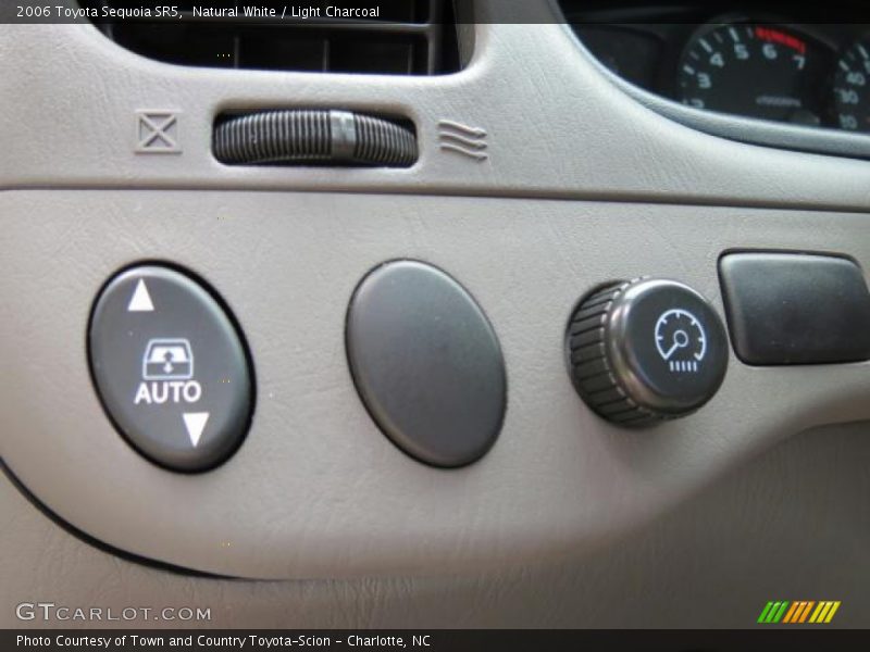 Natural White / Light Charcoal 2006 Toyota Sequoia SR5