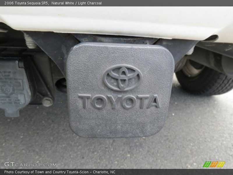 Natural White / Light Charcoal 2006 Toyota Sequoia SR5