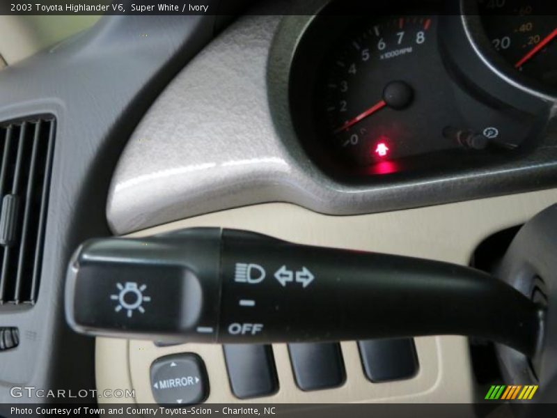 Super White / Ivory 2003 Toyota Highlander V6