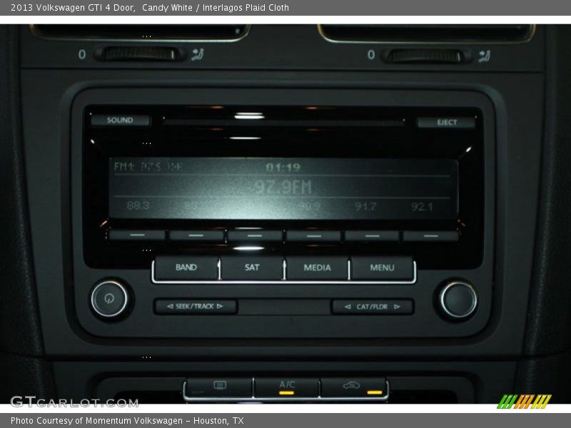Candy White / Interlagos Plaid Cloth 2013 Volkswagen GTI 4 Door