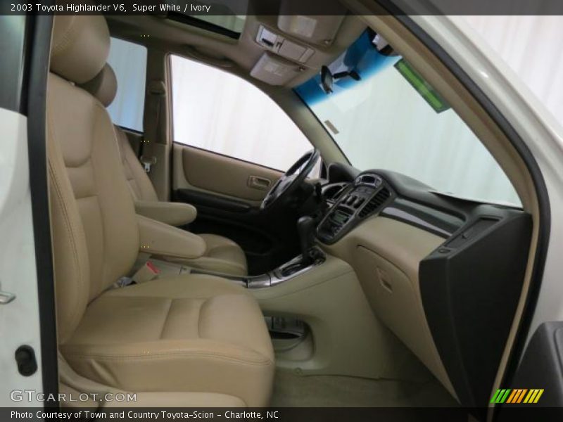 Super White / Ivory 2003 Toyota Highlander V6