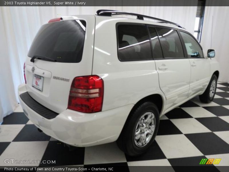 Super White / Ivory 2003 Toyota Highlander V6