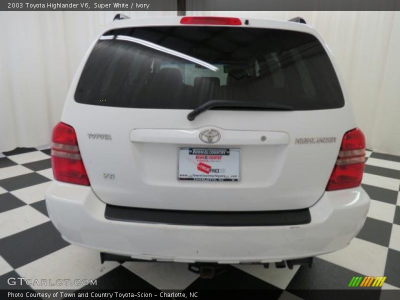 Super White / Ivory 2003 Toyota Highlander V6