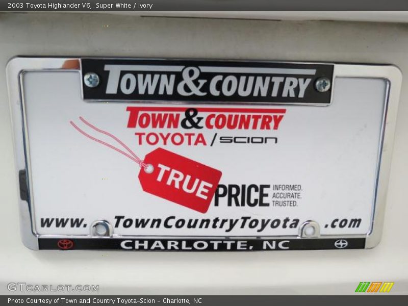 Super White / Ivory 2003 Toyota Highlander V6