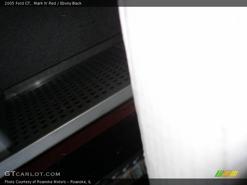 Mark IV Red / Ebony Black 2005 Ford GT