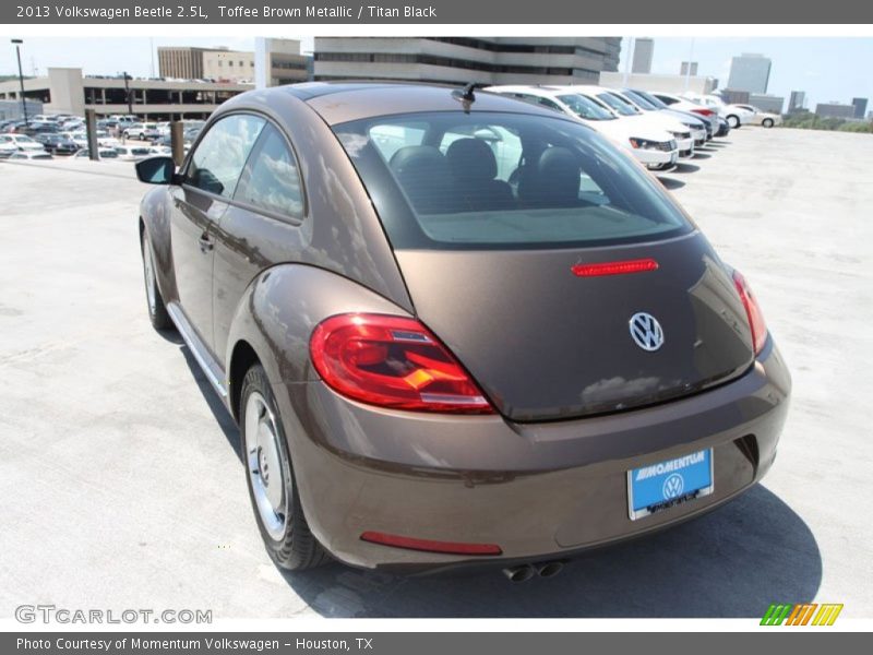 Toffee Brown Metallic / Titan Black 2013 Volkswagen Beetle 2.5L