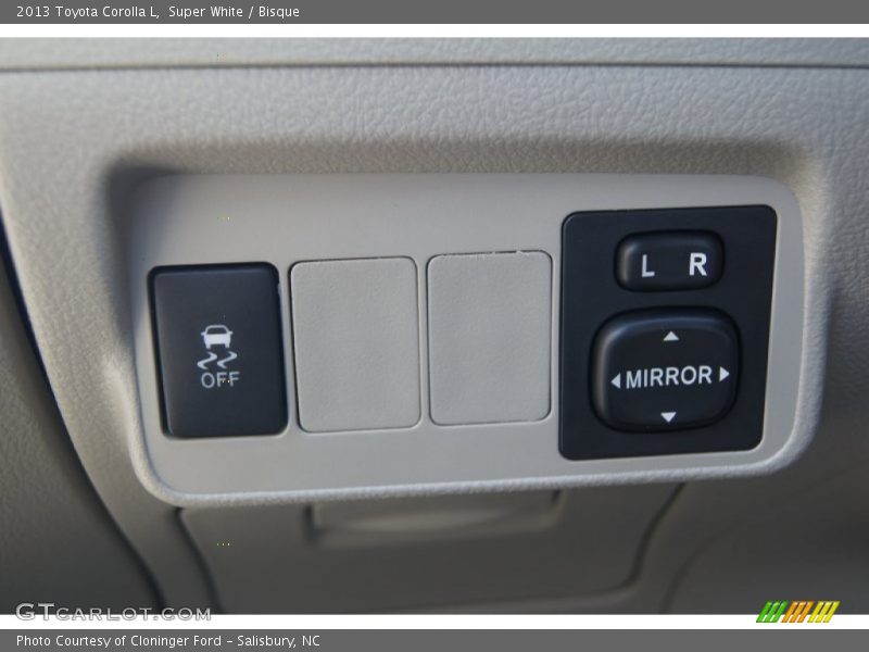 Super White / Bisque 2013 Toyota Corolla L