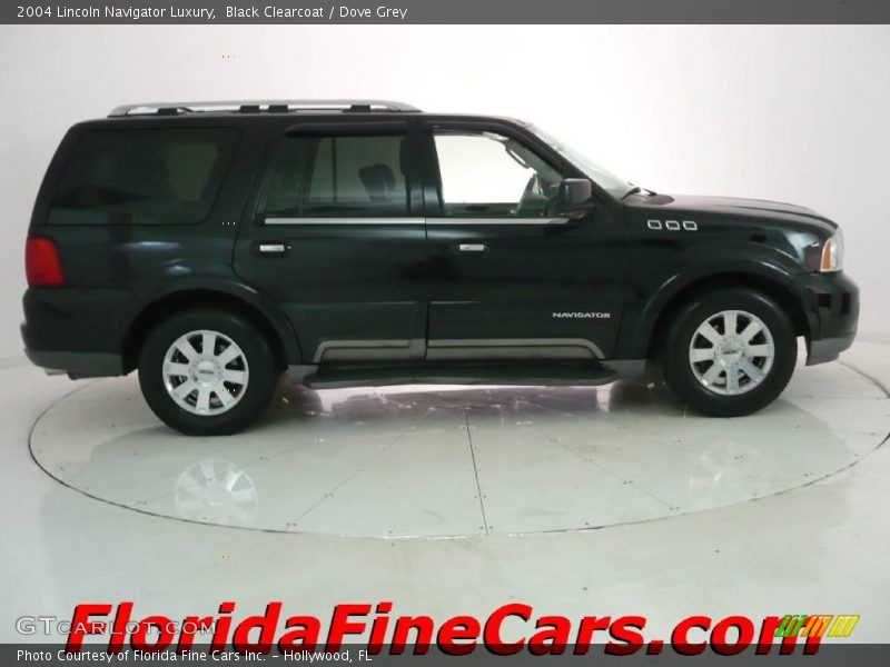 Black Clearcoat / Dove Grey 2004 Lincoln Navigator Luxury