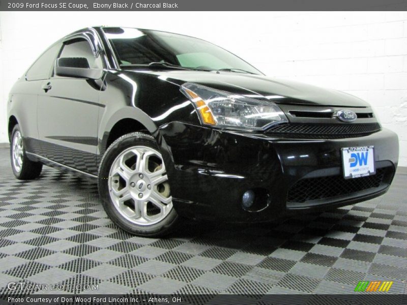Ebony Black / Charcoal Black 2009 Ford Focus SE Coupe