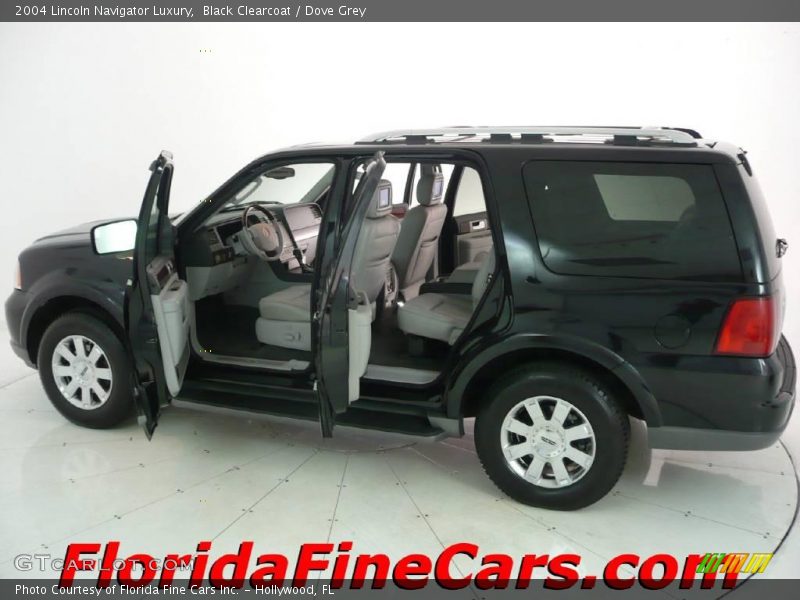 Black Clearcoat / Dove Grey 2004 Lincoln Navigator Luxury