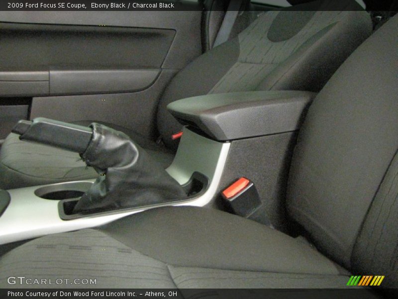 Ebony Black / Charcoal Black 2009 Ford Focus SE Coupe