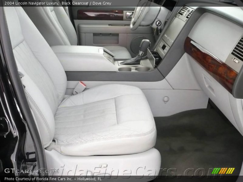 Black Clearcoat / Dove Grey 2004 Lincoln Navigator Luxury