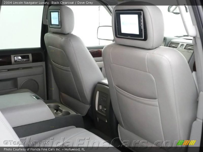Black Clearcoat / Dove Grey 2004 Lincoln Navigator Luxury