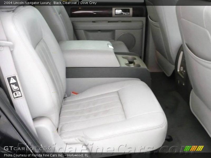 Black Clearcoat / Dove Grey 2004 Lincoln Navigator Luxury