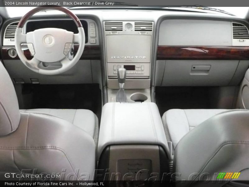 Black Clearcoat / Dove Grey 2004 Lincoln Navigator Luxury