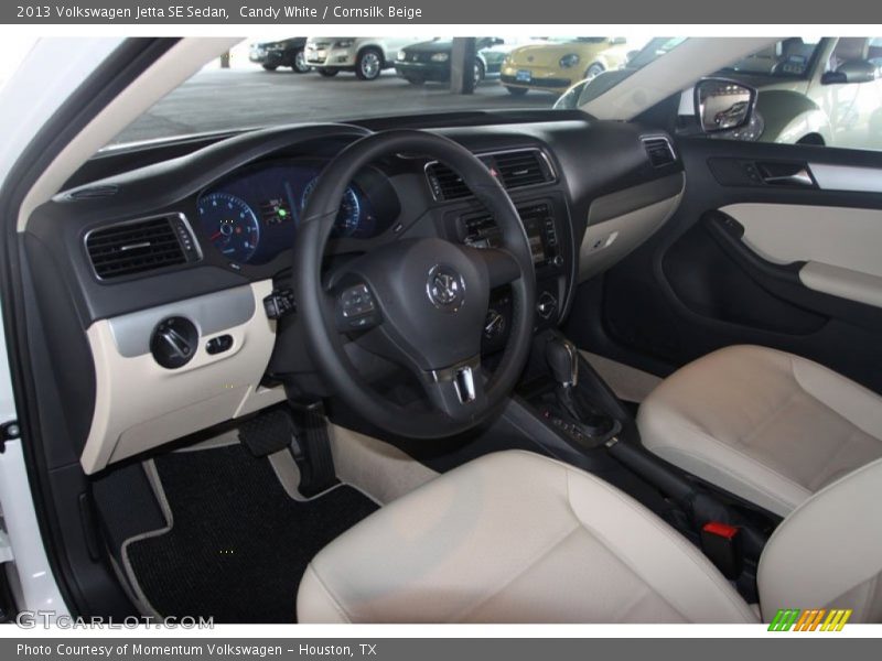 Candy White / Cornsilk Beige 2013 Volkswagen Jetta SE Sedan