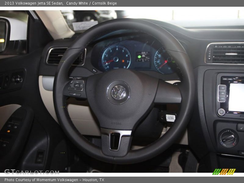 Candy White / Cornsilk Beige 2013 Volkswagen Jetta SE Sedan