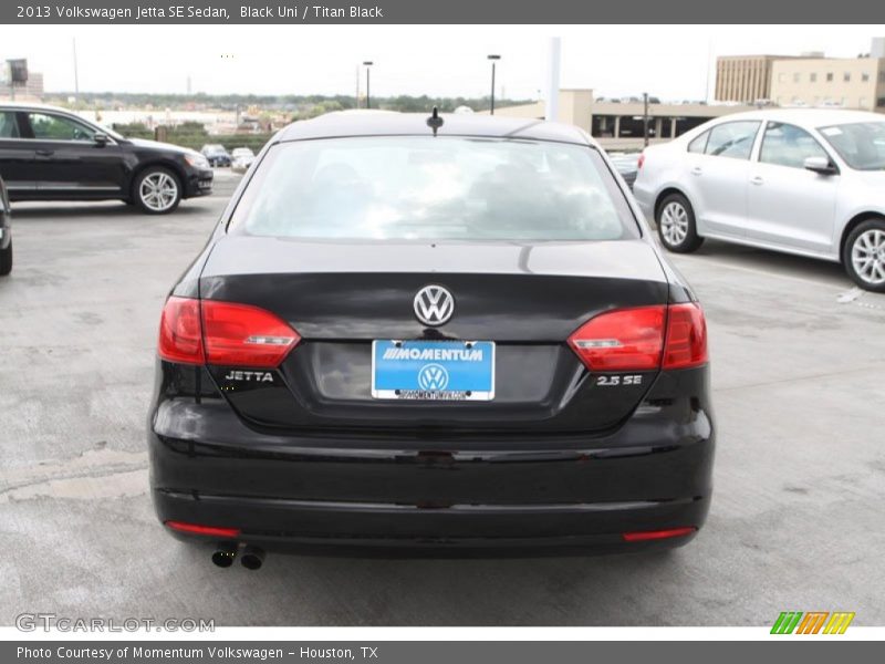 Black Uni / Titan Black 2013 Volkswagen Jetta SE Sedan