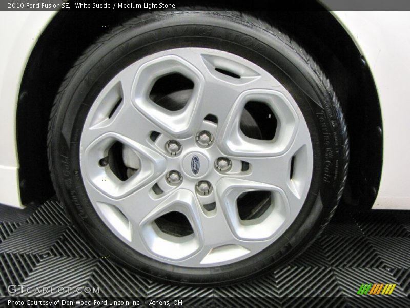 White Suede / Medium Light Stone 2010 Ford Fusion SE