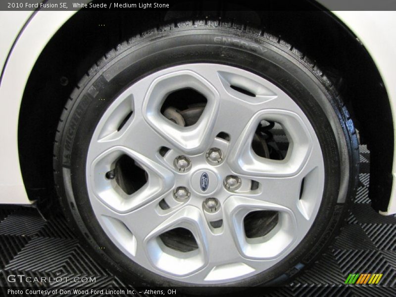 White Suede / Medium Light Stone 2010 Ford Fusion SE